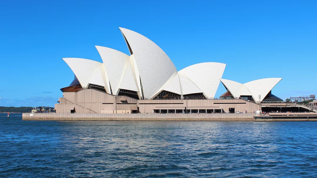 Study in Australia-Australia offers globally recognized undergraduate, master’s, and doctoral programs across STEM, business, health sciences, and creative industries. Tuition generally ranges from AUD 20,000–50,000/year with co‑op options, post‑study work visas, scholarships, and multicultural campuses making it a preferred choice for international students.